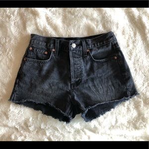 The Yoko Short- Denim Forum, Aritzia